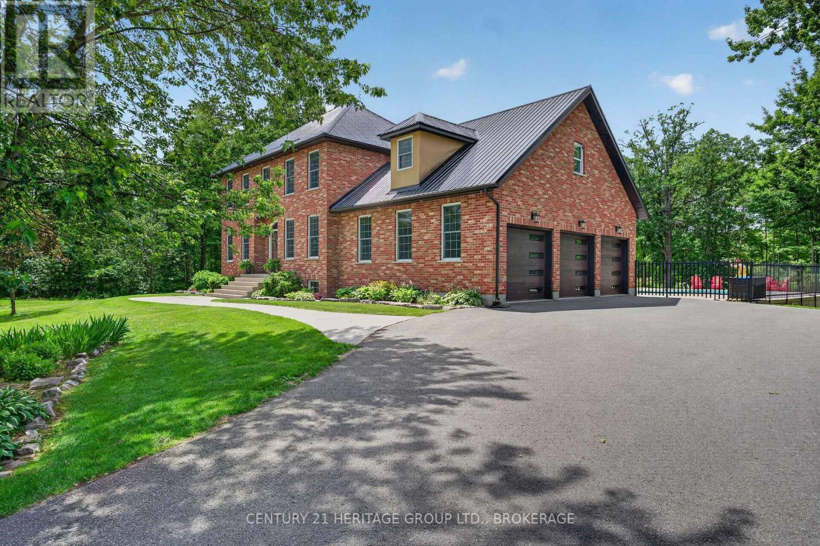 13 Fawn Brook Drive, Frontenac, Ontario  K0H 1M0 - Photo 2 - X13490384