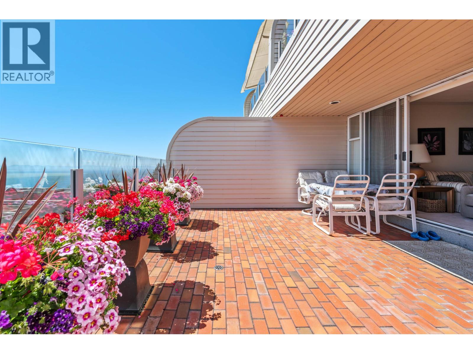 105 2274 Folkestone Way, West Vancouver, British Columbia  V7S 2X7 - Photo 6 - R3137275