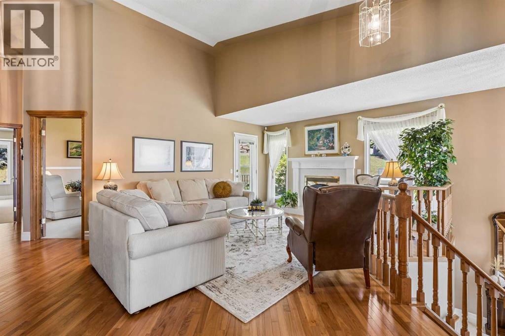 143 Sierra Morena Terrace SW, Calgary, Alberta  T3H 3A2 - Photo 5 - A2319750