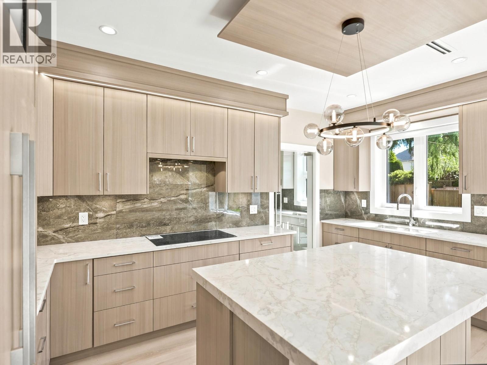 11891 Dunavon Place, Richmond, British Columbia  V7E 3M9 - Photo 12 - R3103181