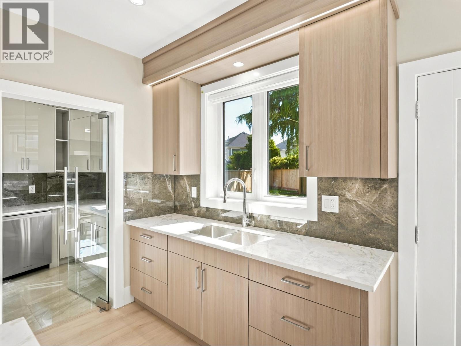 11891 Dunavon Place, Richmond, British Columbia  V7E 3M9 - Photo 15 - R3103181