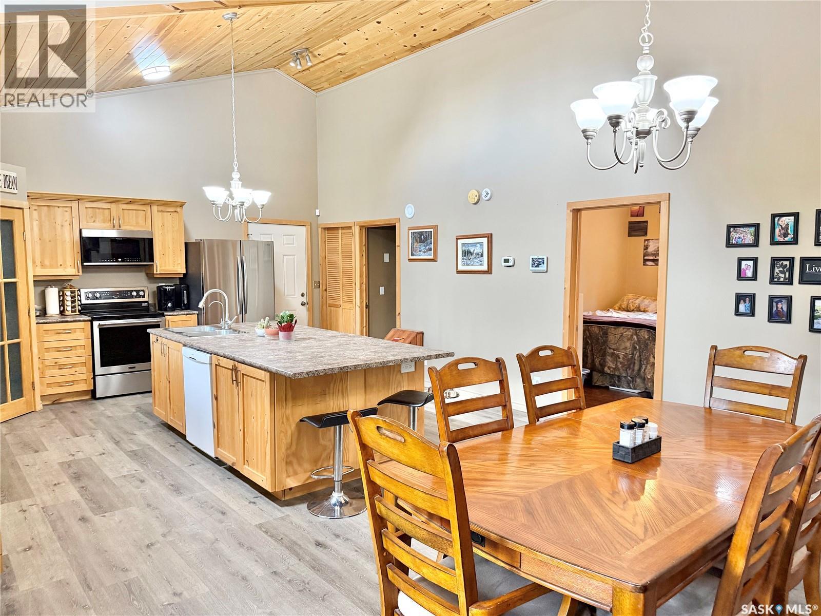 106 Dougan Court, Chitek Lake, Saskatchewan  S0J 0L0 - Photo 3 - SK040755