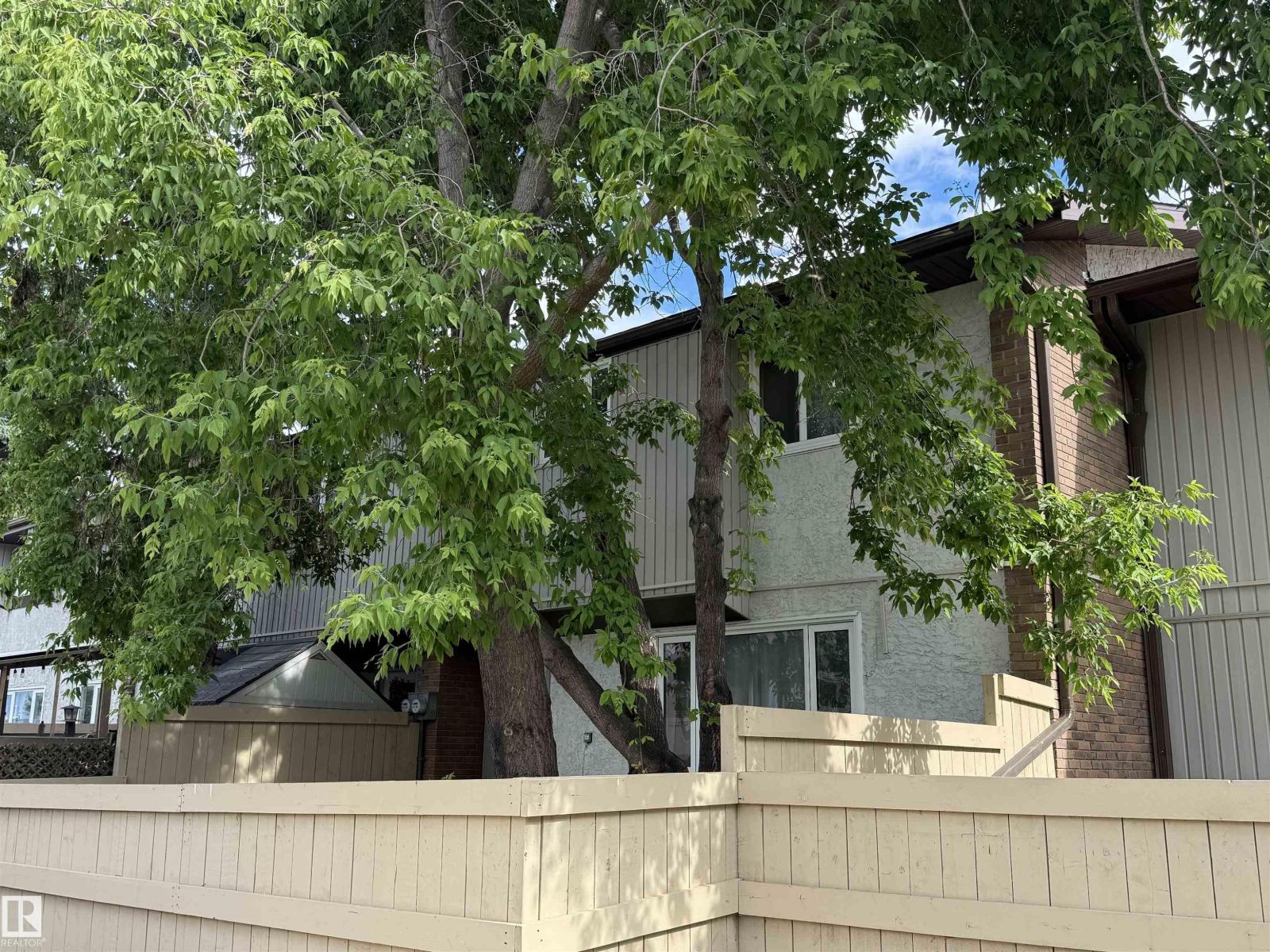 #10 8010 141 AV NW, Edmonton, Alberta