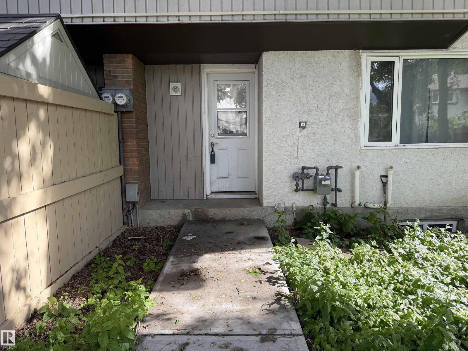 #10 8010 141 Av NW, Edmonton, Alberta  T5C 2N9 - Photo 3 - E4495749