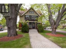 34 Winnipeg AVE, Thunder Bay, Ontario