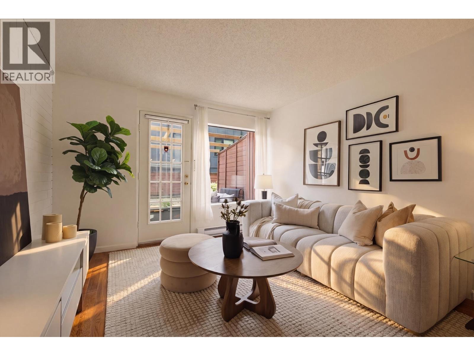 14 719 E 31ST AVENUE, Vancouver, British Columbia