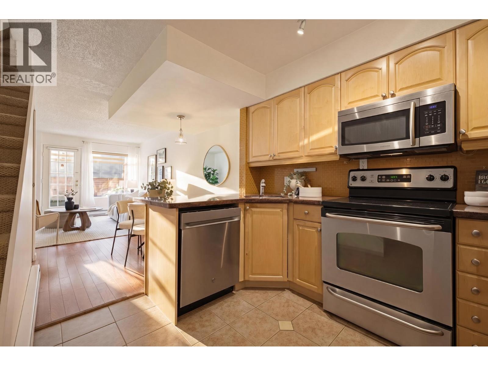 14 719 E 31st Avenue, Vancouver, British Columbia  V5V 2W9 - Photo 9 - R3139764