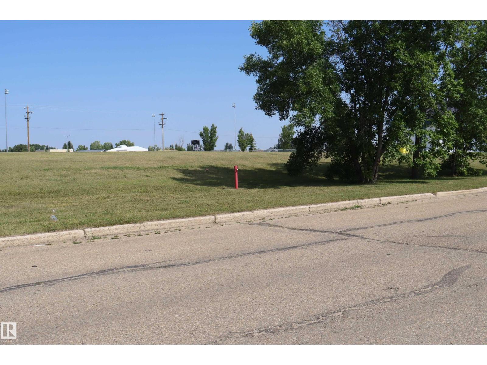 4210 50A Ave, Stettler Town, Alberta