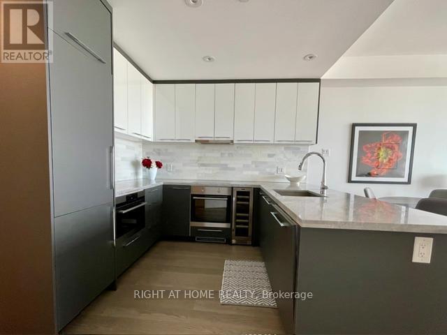 4106 - 488 University Avenue, Toronto, Ontario  M5G 0C1 - Photo 13 - C13481924