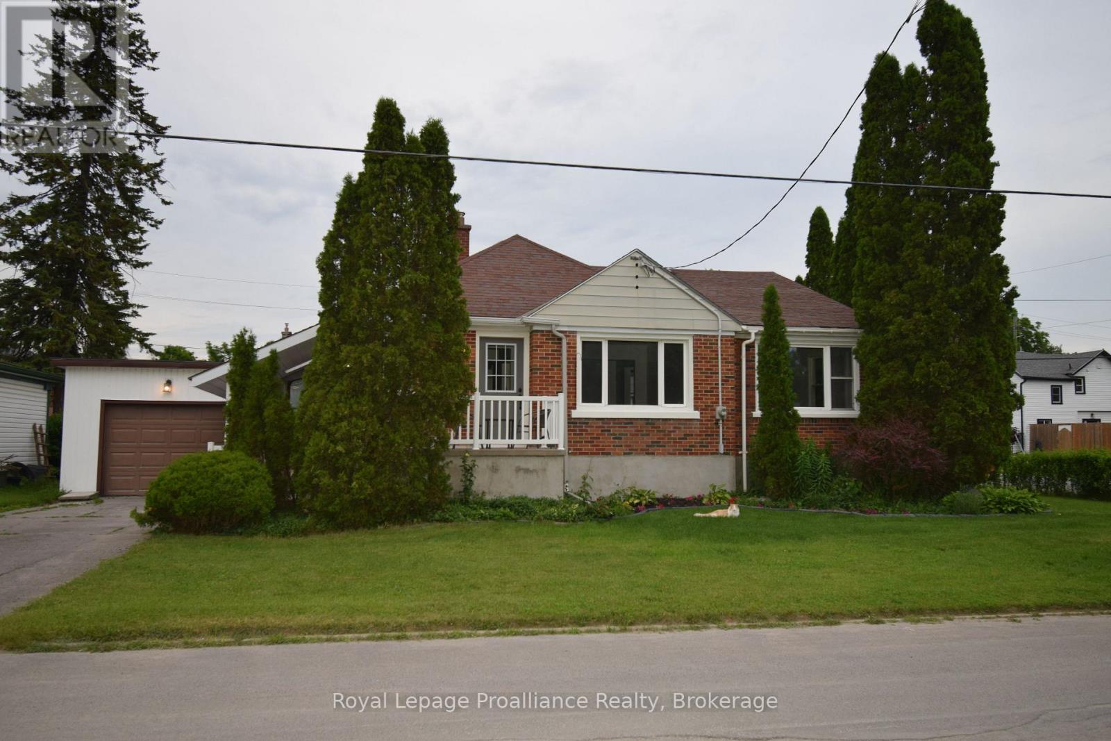 22 Reynolds Crescent, Belleville, Ontario  K8P 2W7 - Photo 2 - X13489432