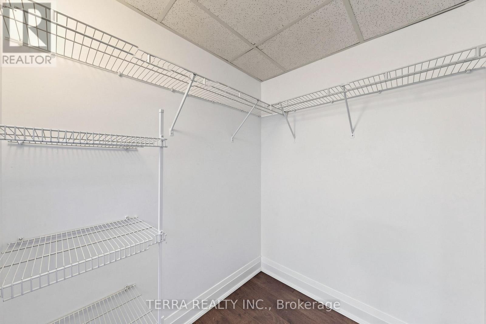 1108 - 1 Valhalla Inn Road, Toronto, Ontario  M9B 1S9 - Photo 19 - W13491750