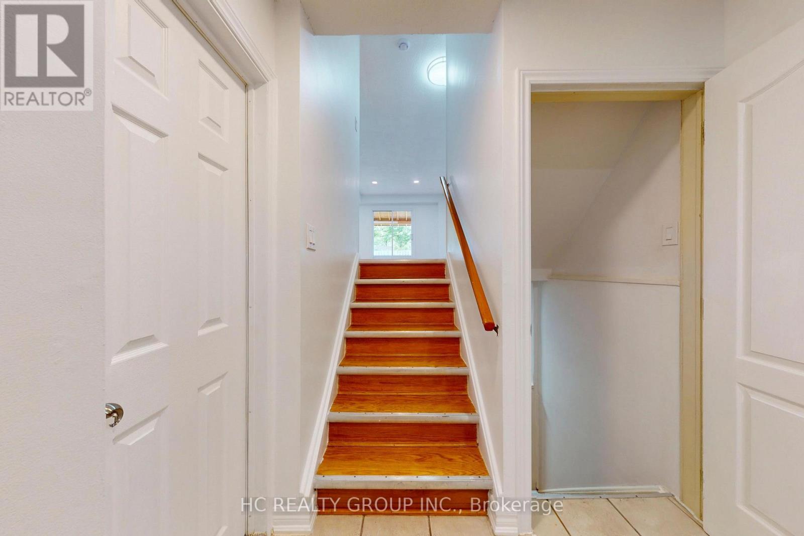 38 John Stoner Drive, Toronto, Ontario  M1B 3A3 - Photo 11 - E13491580
