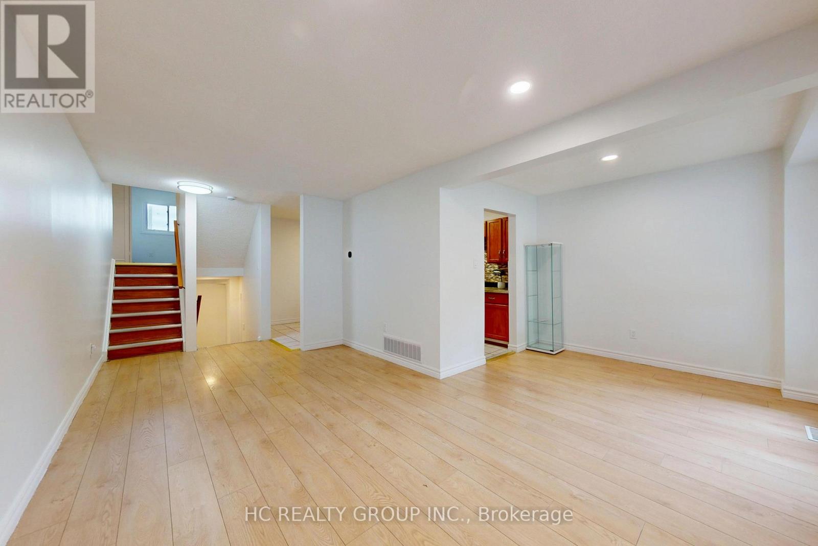 38 John Stoner Drive, Toronto, Ontario  M1B 3A3 - Photo 5 - E13491580