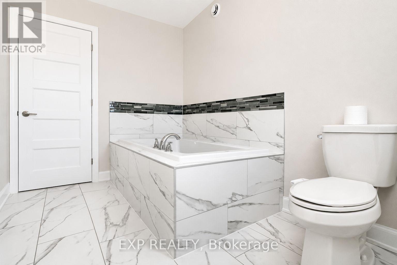 305 Moonlight Drive, Russell, Ontario  K4R 0L1 - Photo 13 - X13491808