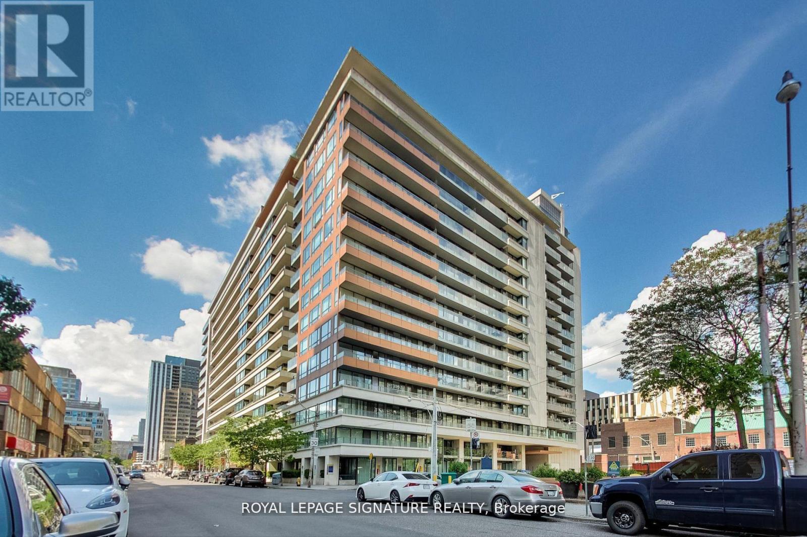 1502 - 111 ELIZABETH STREET, Toronto, Ontario
