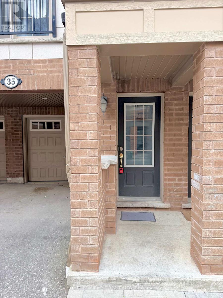 265 - 35 Glenstal Path, Oshawa, Ontario  L1L 0L2 - Photo 2 - E13491774