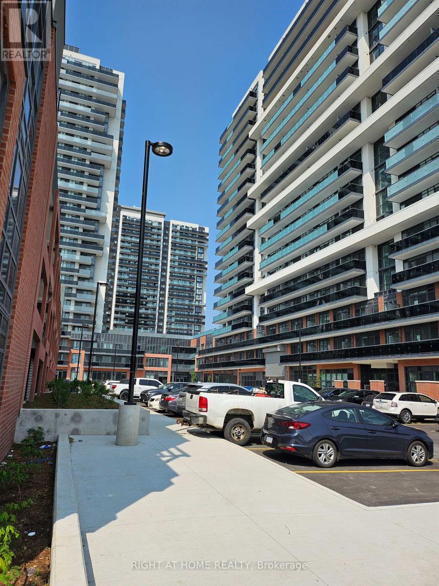 1618 - 2545 SIMCOE STREET NORTH AVENUE N, Oshawa, Ontario