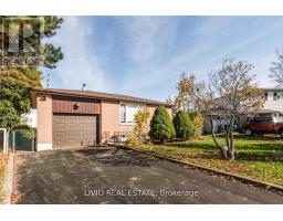 12 FINSBURY DRIVE, Brampton, Ontario