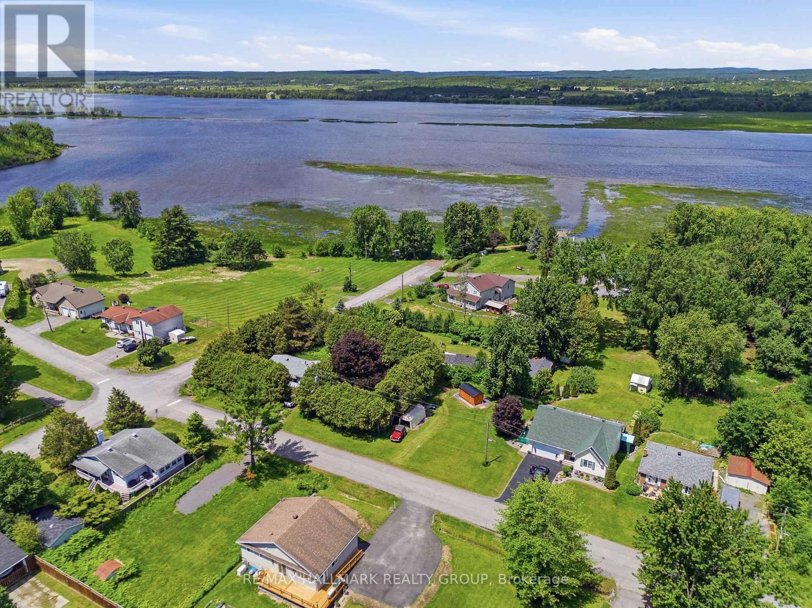 131 Pigeon Street, Clarence-Rockland, Ontario  K4K 1J8 - Photo 3 - X13491840