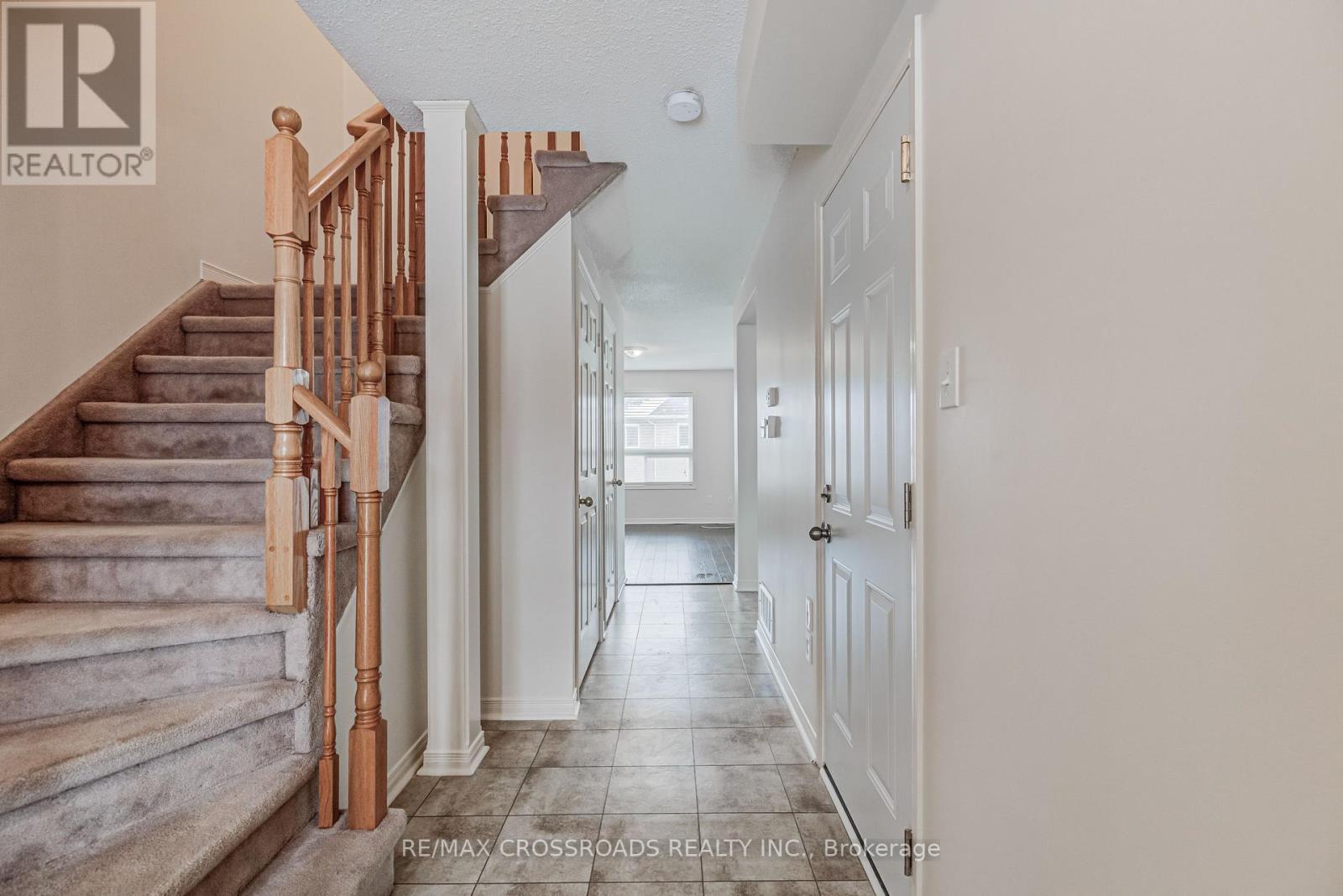 1147 Ormond Drive, Oshawa, Ontario  L1K 0K5 - Photo 3 - E13491852