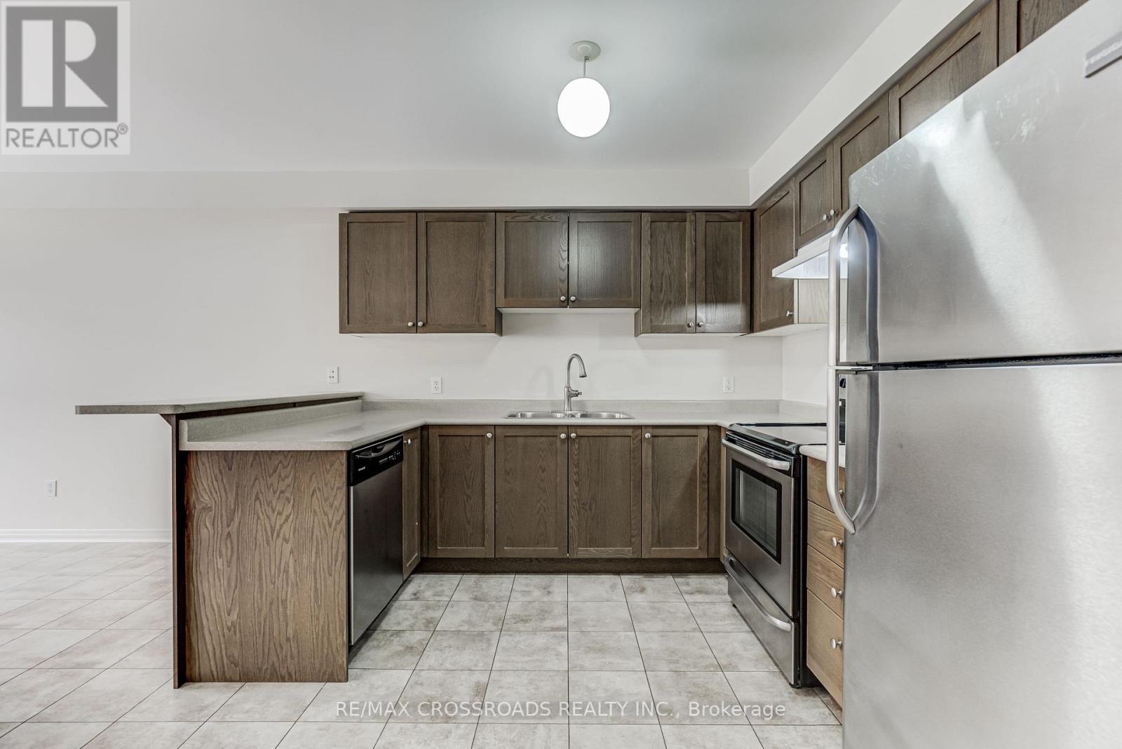 1147 Ormond Drive, Oshawa, Ontario  L1K 0K5 - Photo 5 - E13491852