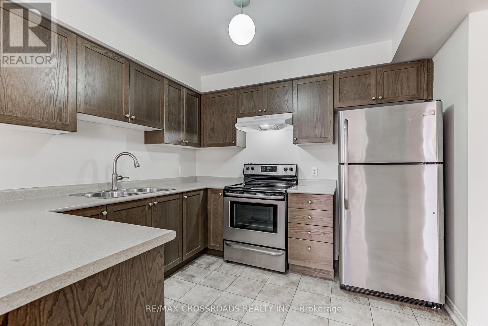 1147 Ormond Drive, Oshawa, Ontario  L1K 0K5 - Photo 6 - E13491852