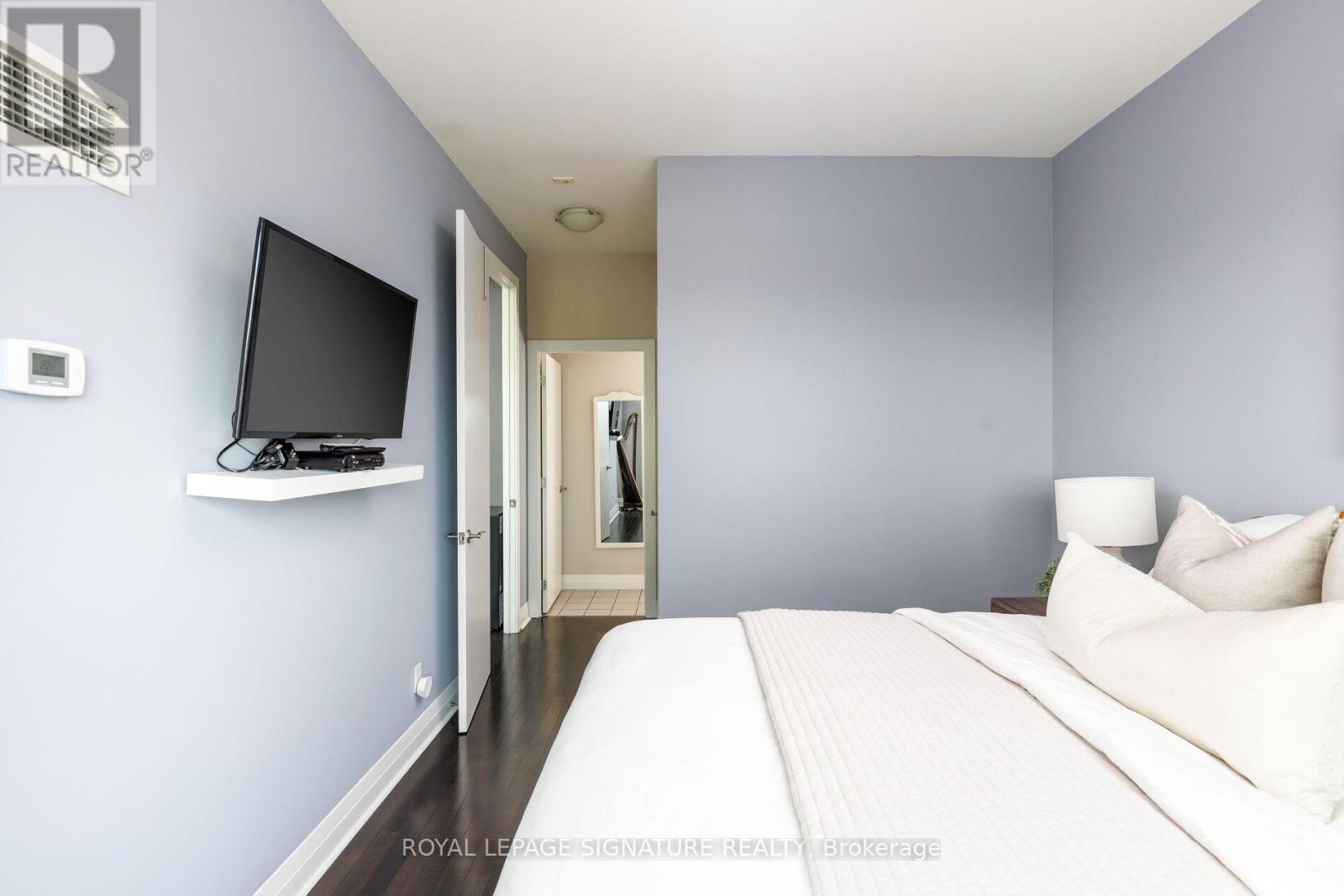 1011 - 3391 Bloor Street W, Toronto, Ontario  M8X 1G3 - Photo 23 - W13491636