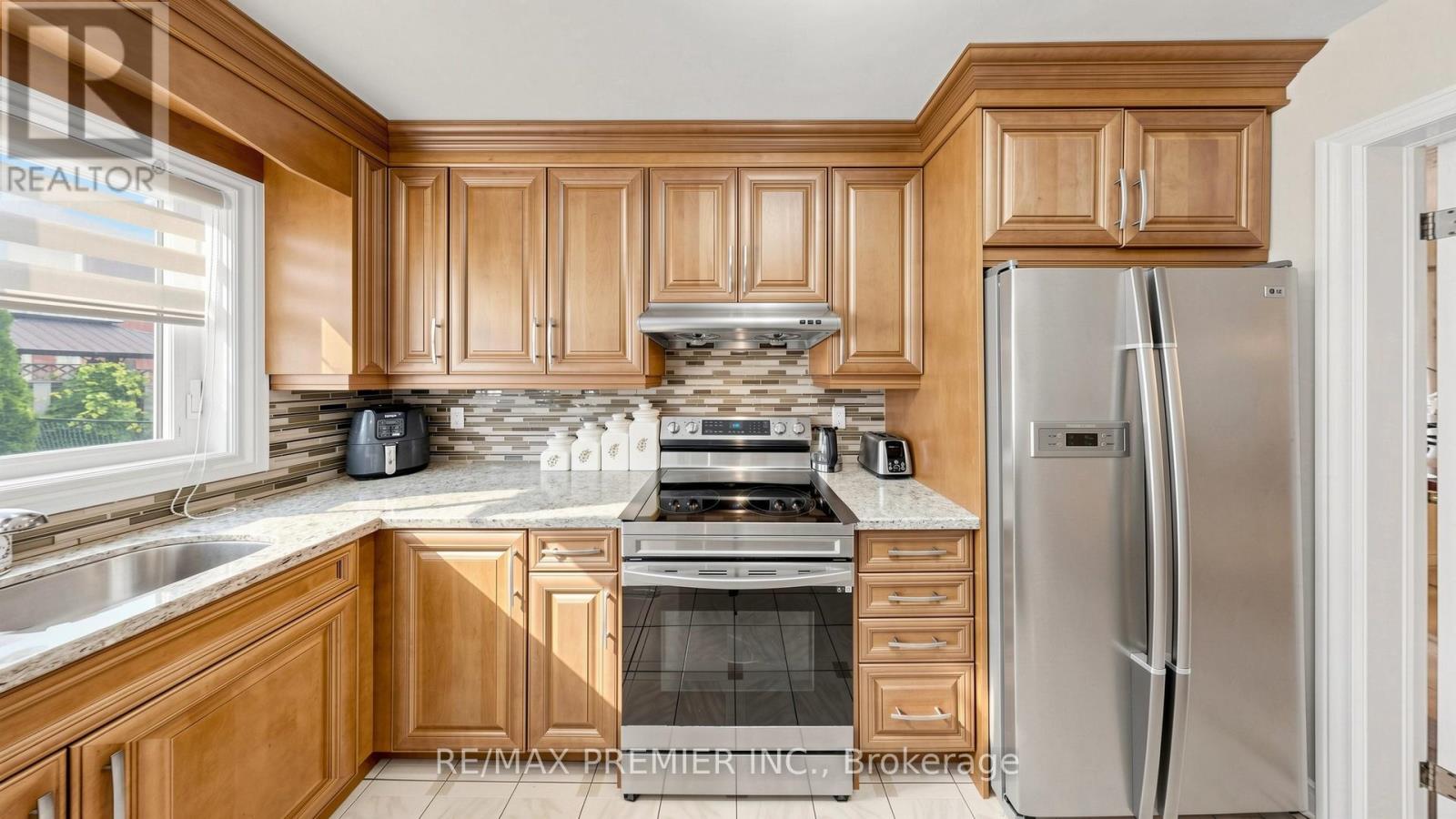 6279 Donway Drive, Mississauga, Ontario  L5V 1J6 - Photo 16 - W13491844