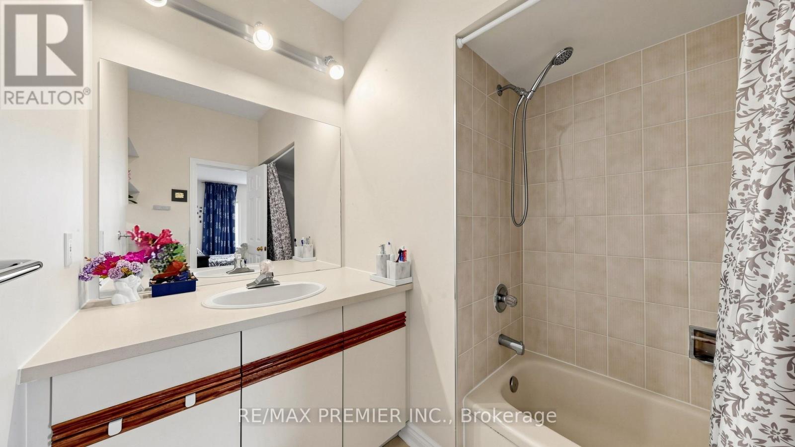 6279 Donway Drive, Mississauga, Ontario  L5V 1J6 - Photo 40 - W13491844