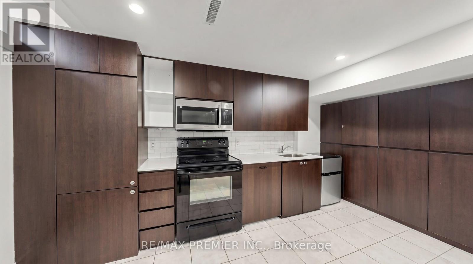 6279 Donway Drive, Mississauga, Ontario  L5V 1J6 - Photo 42 - W13491844