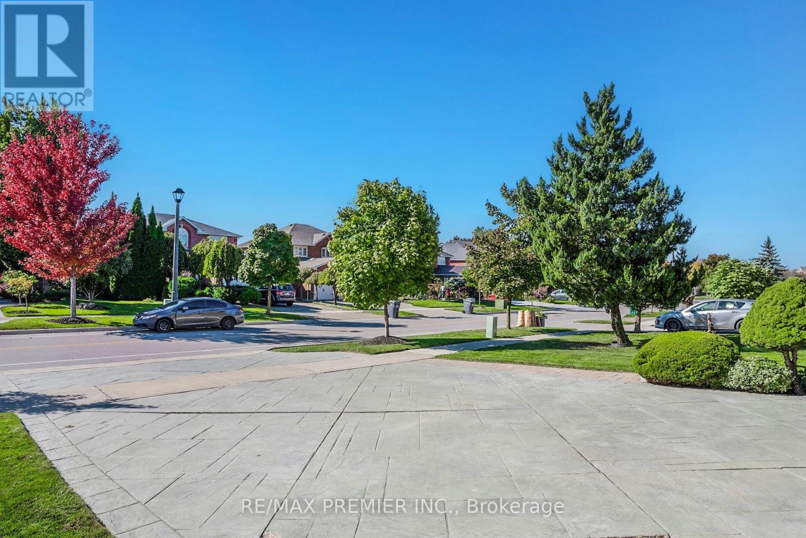 6279 Donway Drive, Mississauga, Ontario  L5V 1J6 - Photo 6 - W13491844