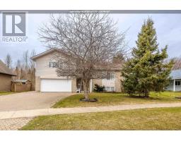 93 Queensgate BLVD, Sault Ste. Marie, Ontario