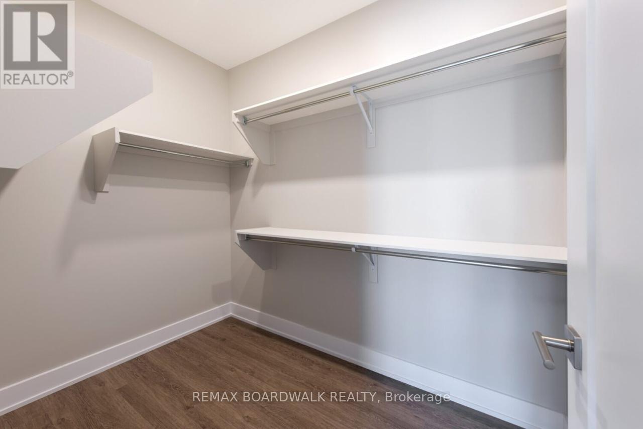 2928 Ahearn Avenue, Ottawa, Ontario  K2B 6Z9 - Photo 10 - X13491882