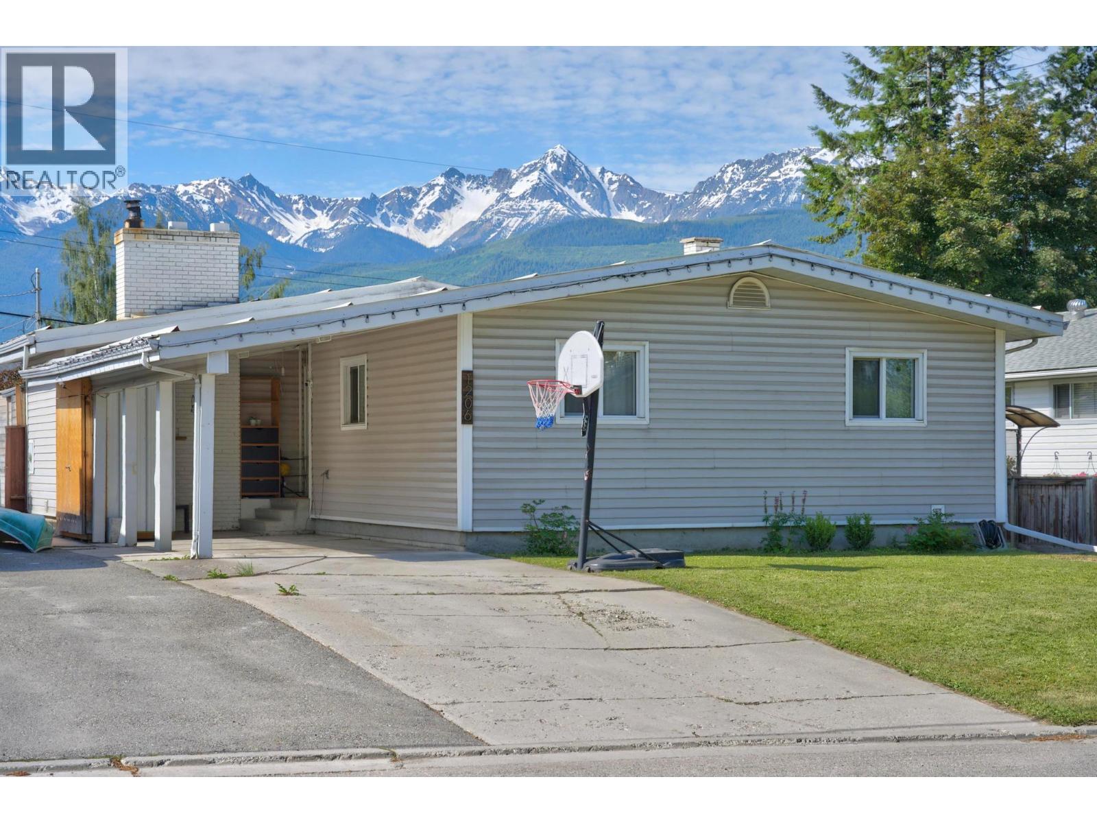 1206 12TH  S Street, Golden, British Columbia