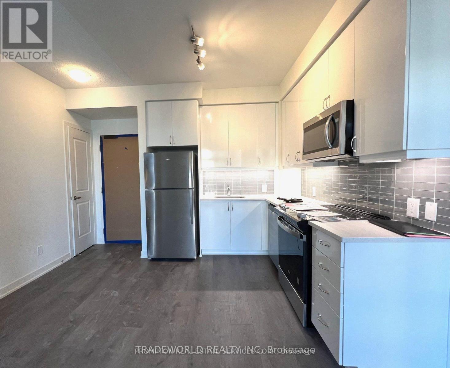 2218 - 4955 Yonge Street, Toronto, Ontario  M2N 0L8 - Photo 2 - C13491886