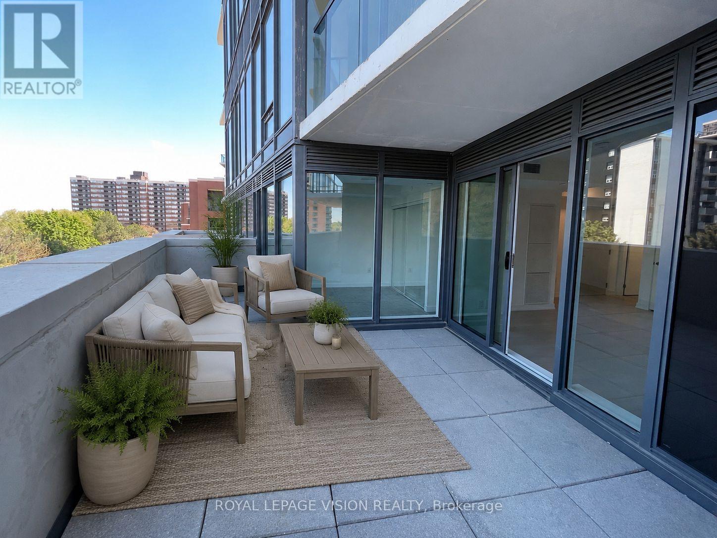 503 - 4010 EGLINTON AVENUE W, Toronto, Ontario