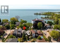182 LAKESHORE DRIVE, Toronto, Ontario