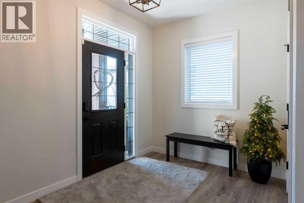 201 Thompson Crescent, Red Deer, Alberta  T4P 0E5 - Photo 3 - A2322865