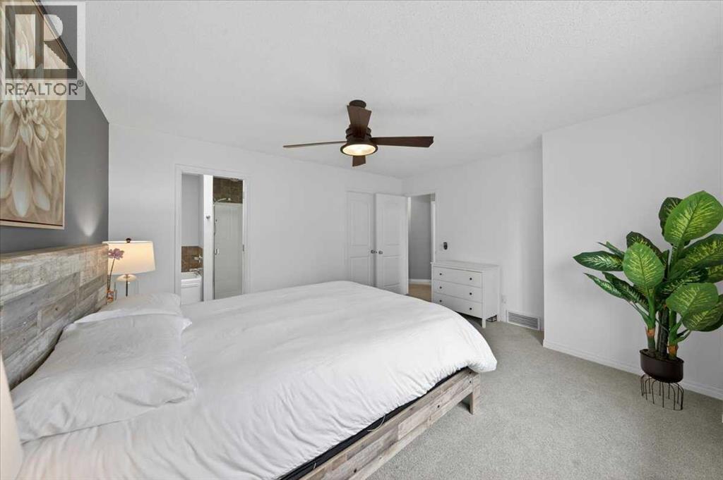 132 Tuscany Meadows Common Nw, Calgary, Alberta  T3L 2N8 - Photo 25 - A2323946