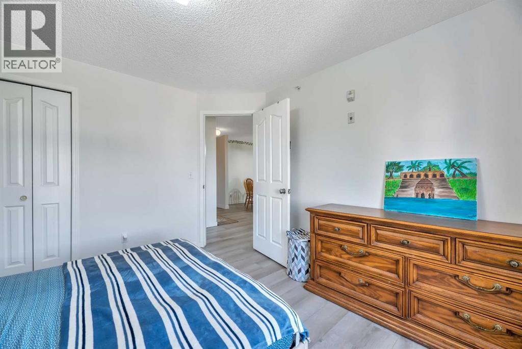 405, 4000 Somervale Court Sw, Calgary, Alberta  T2Y 4J3 - Photo 13 - A2323370