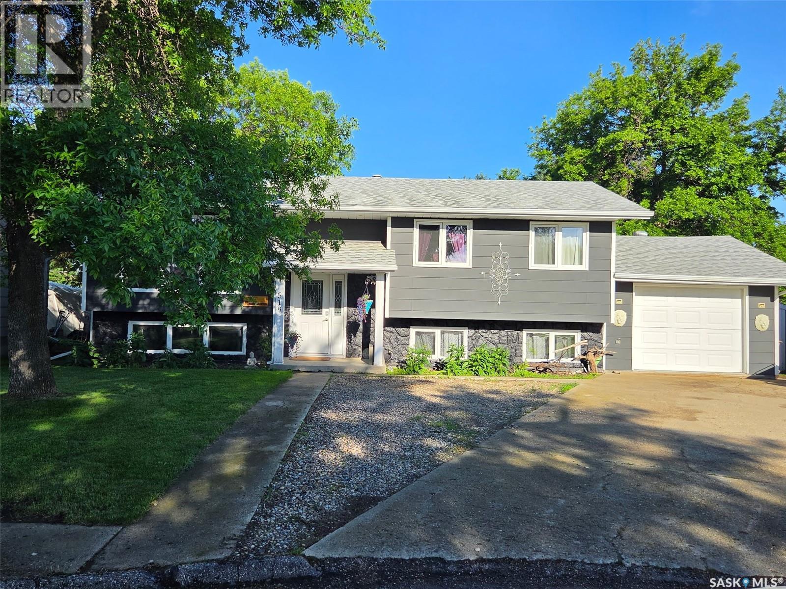 519 1st STREET NW, Wadena, Saskatchewan