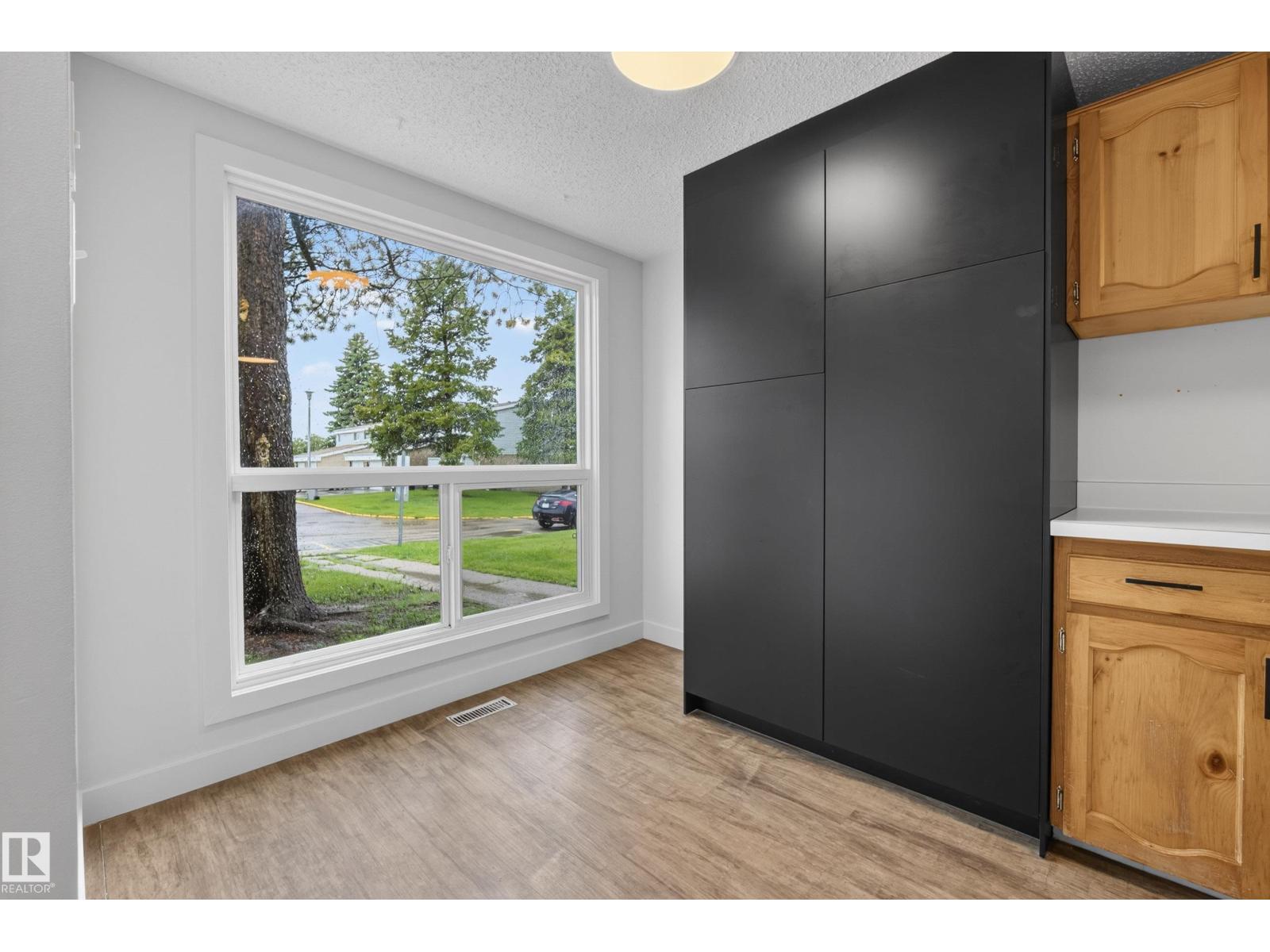 220 Grandin Village, St. Albert, Alberta  T8N 2J3 - Photo 19 - E4495761