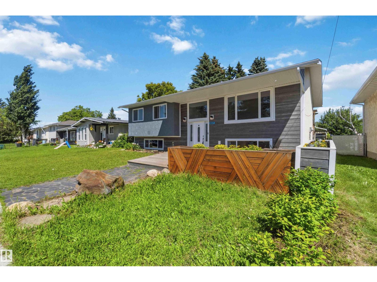 4227 40 Av, Stony Plain, Alberta  T7Z 1J7 - Photo 3 - E4495764