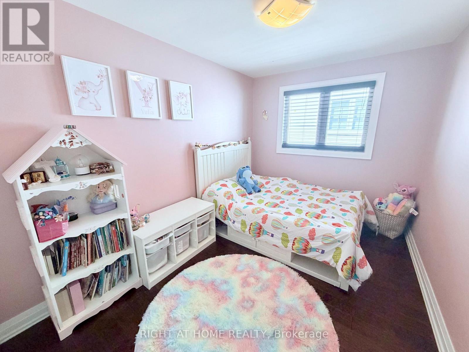 220 Overton Place, Oakville, Ontario  L6H 1E9 - Photo 8 - W13491954