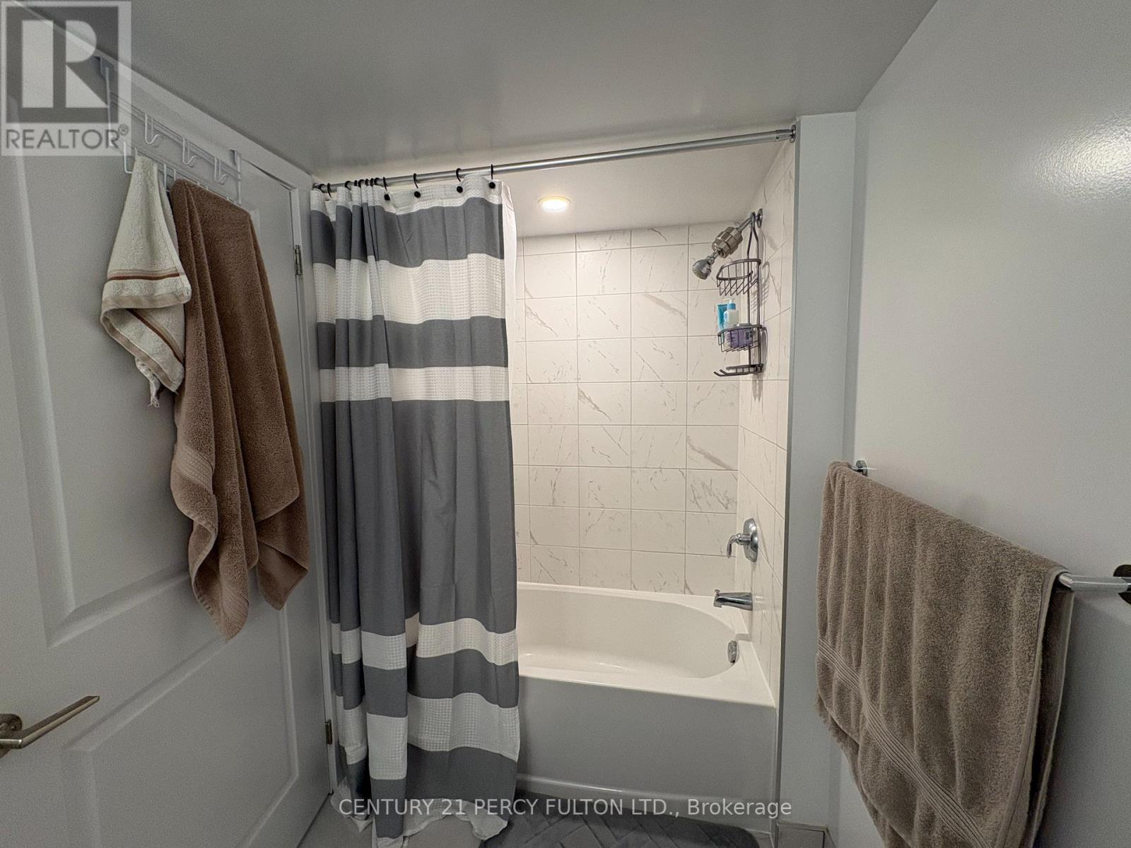 513 - 1435 Celebration Drive, Pickering, Ontario  L1W 0C4 - Photo 17 - E13480978