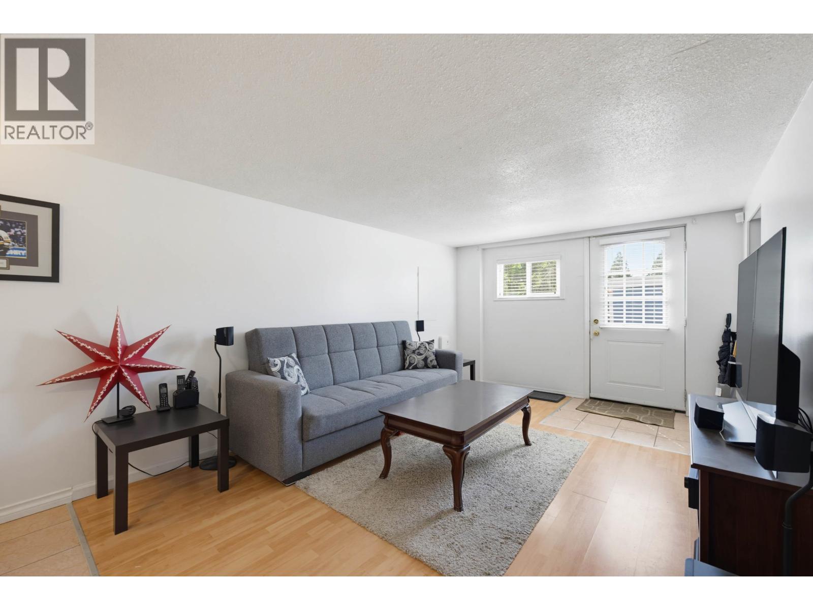 273 Burns Street, Coquitlam, British Columbia  V3K 4E6 - Photo 14 - R3140236