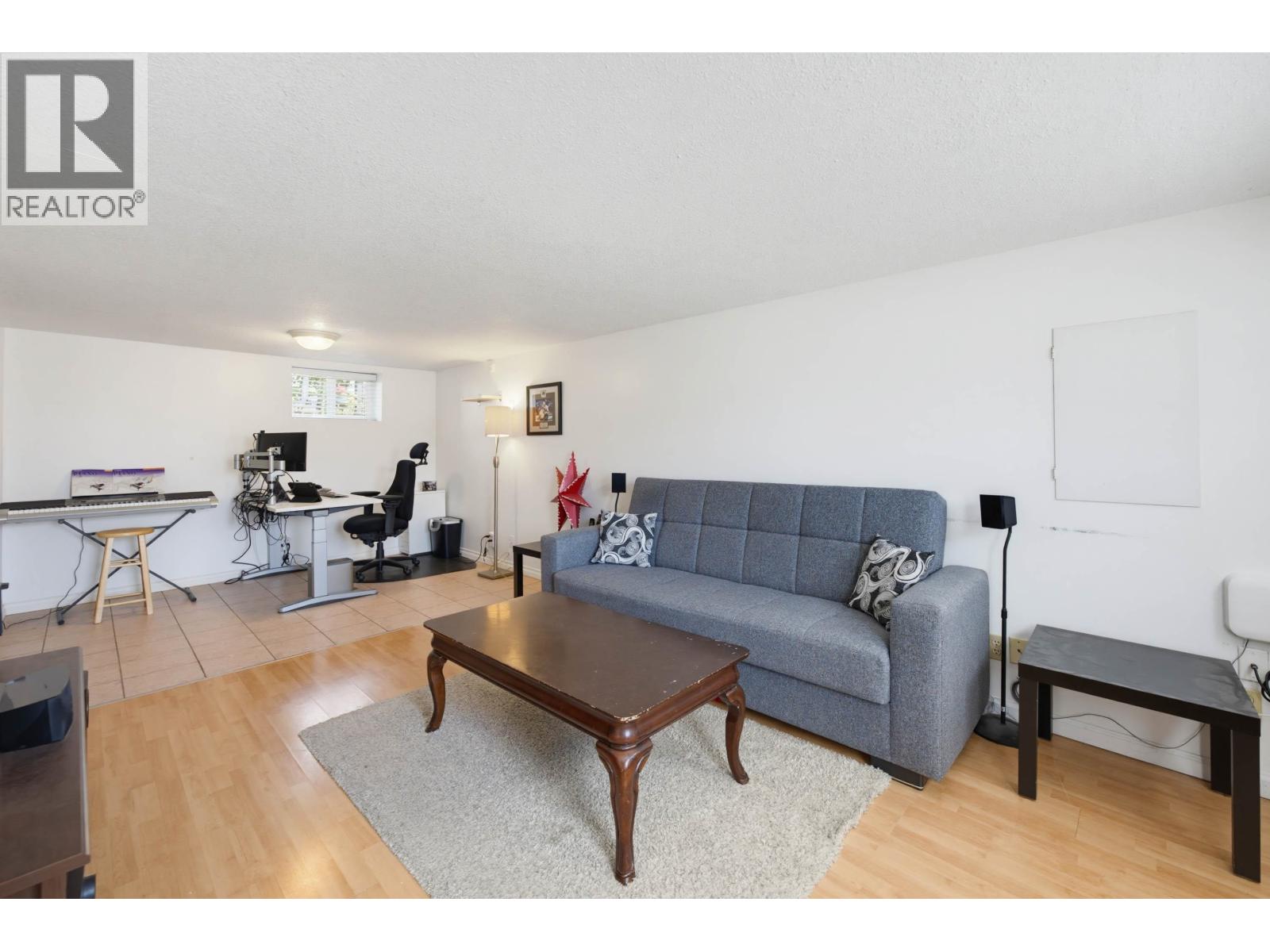 273 Burns Street, Coquitlam, British Columbia  V3K 4E6 - Photo 15 - R3140236
