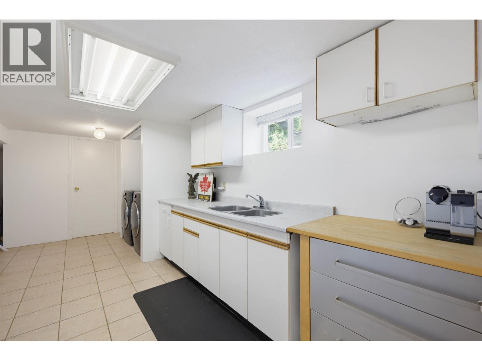 273 Burns Street, Coquitlam, British Columbia  V3K 4E6 - Photo 17 - R3140236