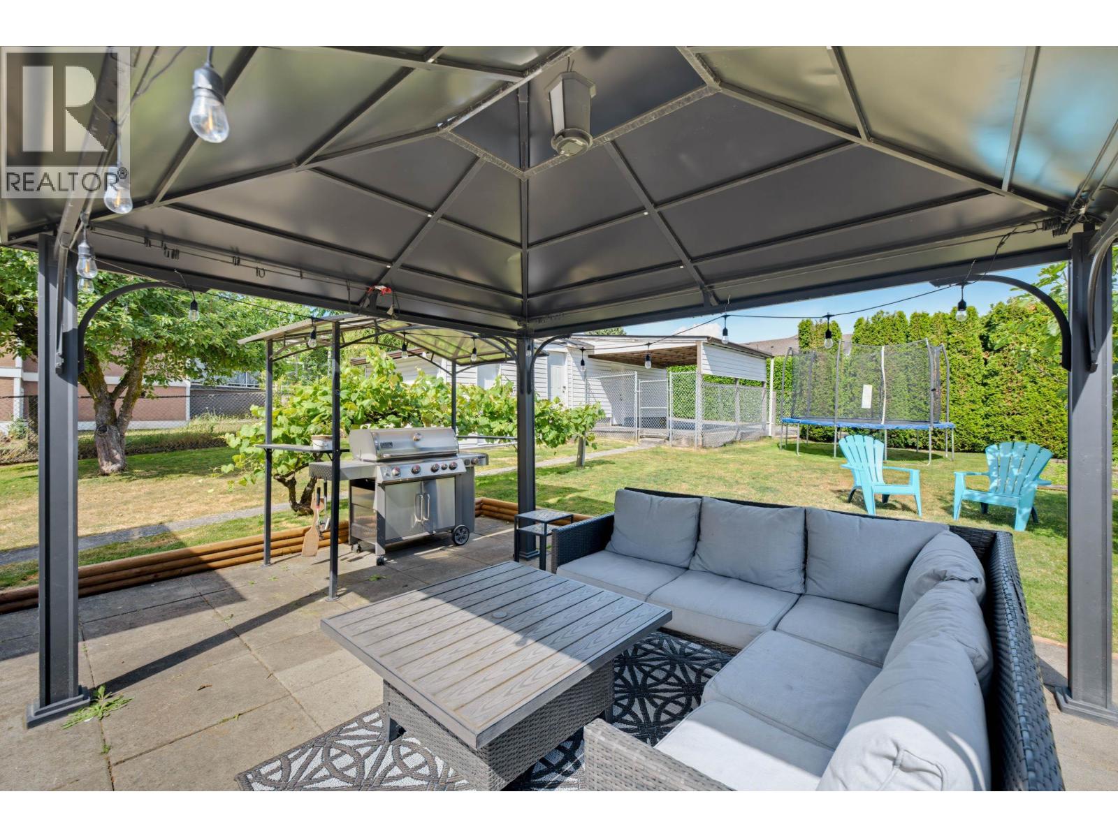 273 Burns Street, Coquitlam, British Columbia  V3K 4E6 - Photo 22 - R3140236
