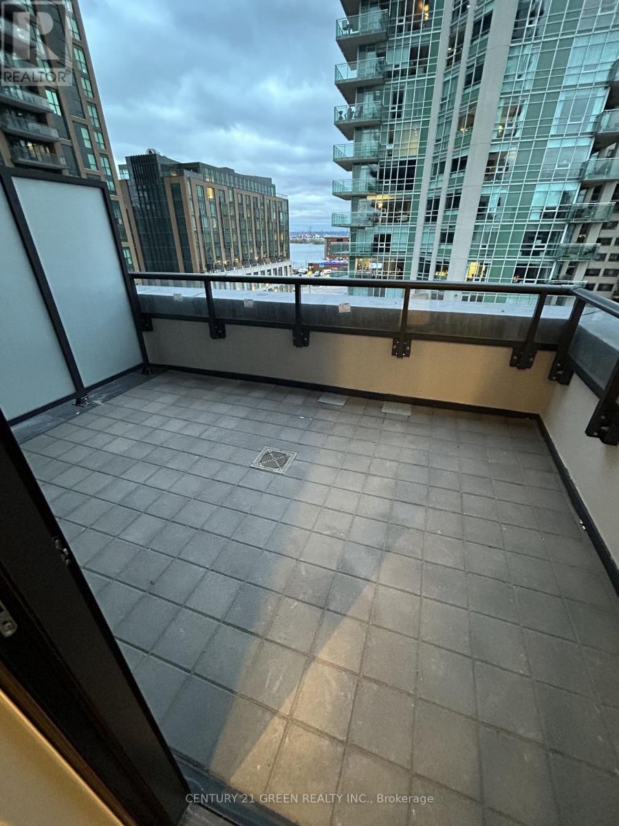 504 - 2075 Lakeshore Road, Burlington, Ontario  L7R 1E2 - Photo 8 - W13486776